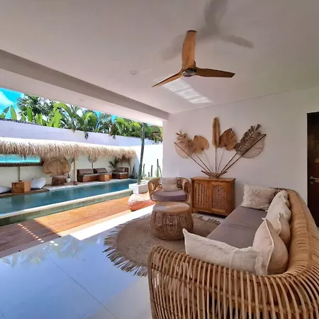 Villa Anoli - 3 Chambres - Centre De Seminyak